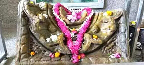 हरिद्वार : नारायणी शिला मंदिर है पितृ मोक्ष तीर्थ, यहां तर्पण करने से पितरों की मिलती है कृपा