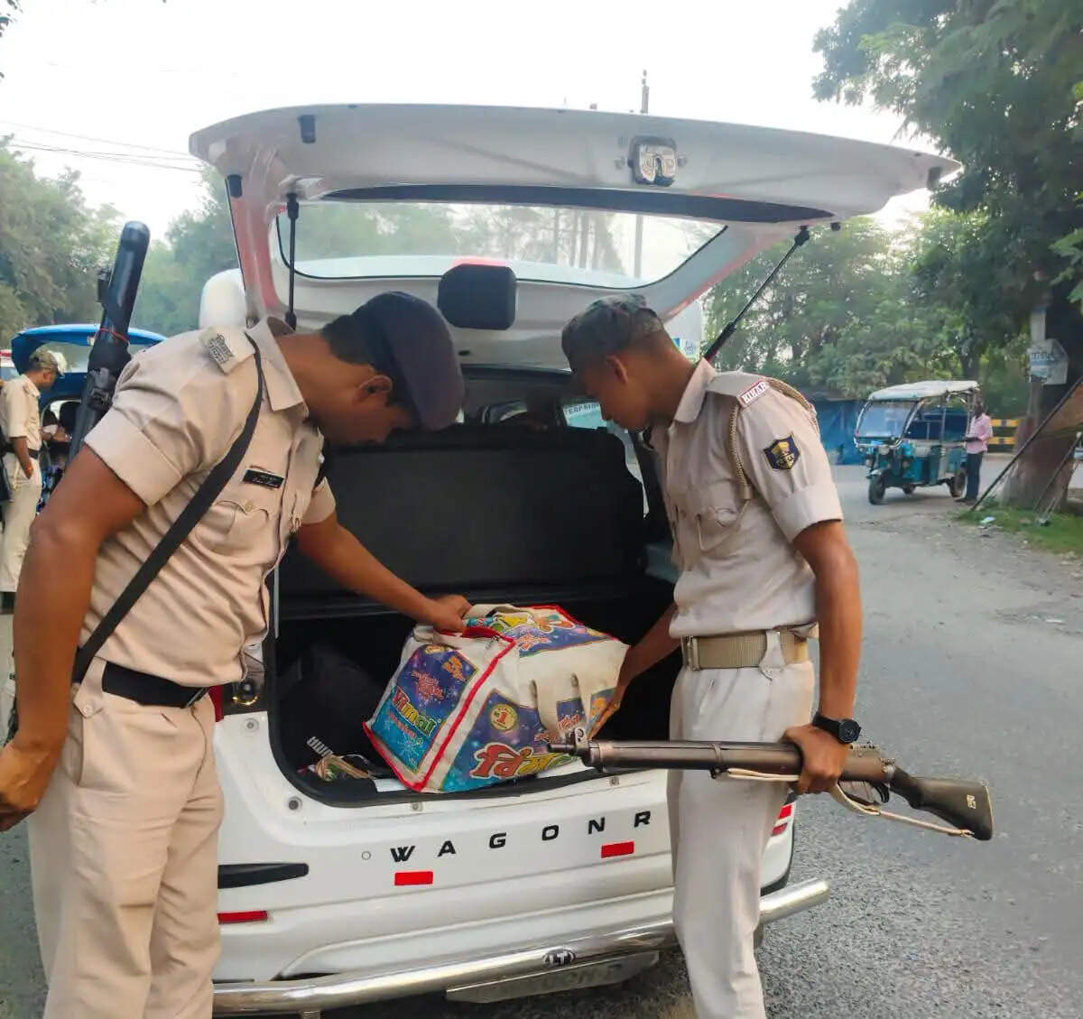 जिले भर में चलाया गया सघन वाहन जांच अभियान