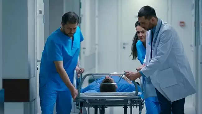 भोपालः फायर एनओसी और पीसीबी एस्पायर होने पर 16 अस्पतालों को नोटिस जारी