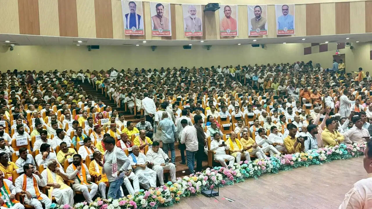 2027 में सफलता का नया इतिहास रचें, हर वोट को करें सुरक्षित : विनोद राय