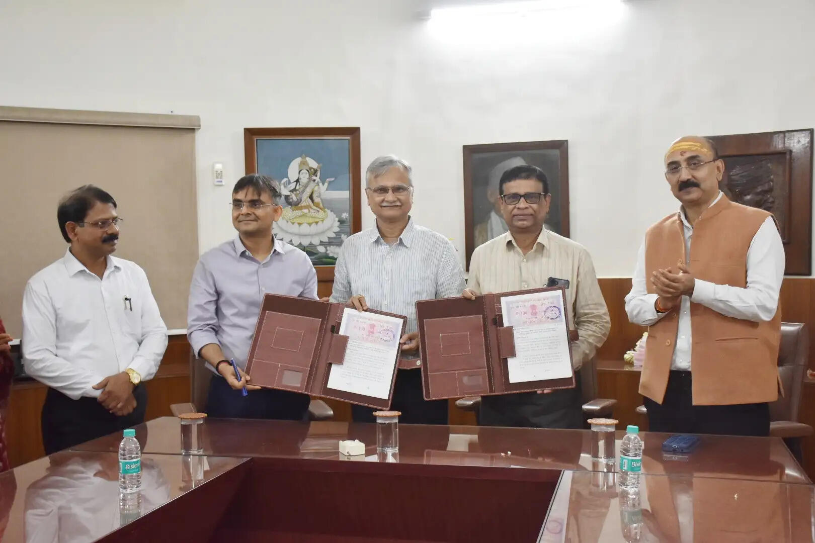 बाल संरक्षण संस्थानों में रह रहे बच्चों के समग्र विकास के लिए बीएचयू करेगा सहयोग