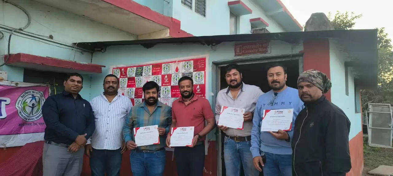 जांजगीर : कमला देवी हॉस्पिटल बनाहील में रक्तदान शिविर आयाेेज‍ि‍त