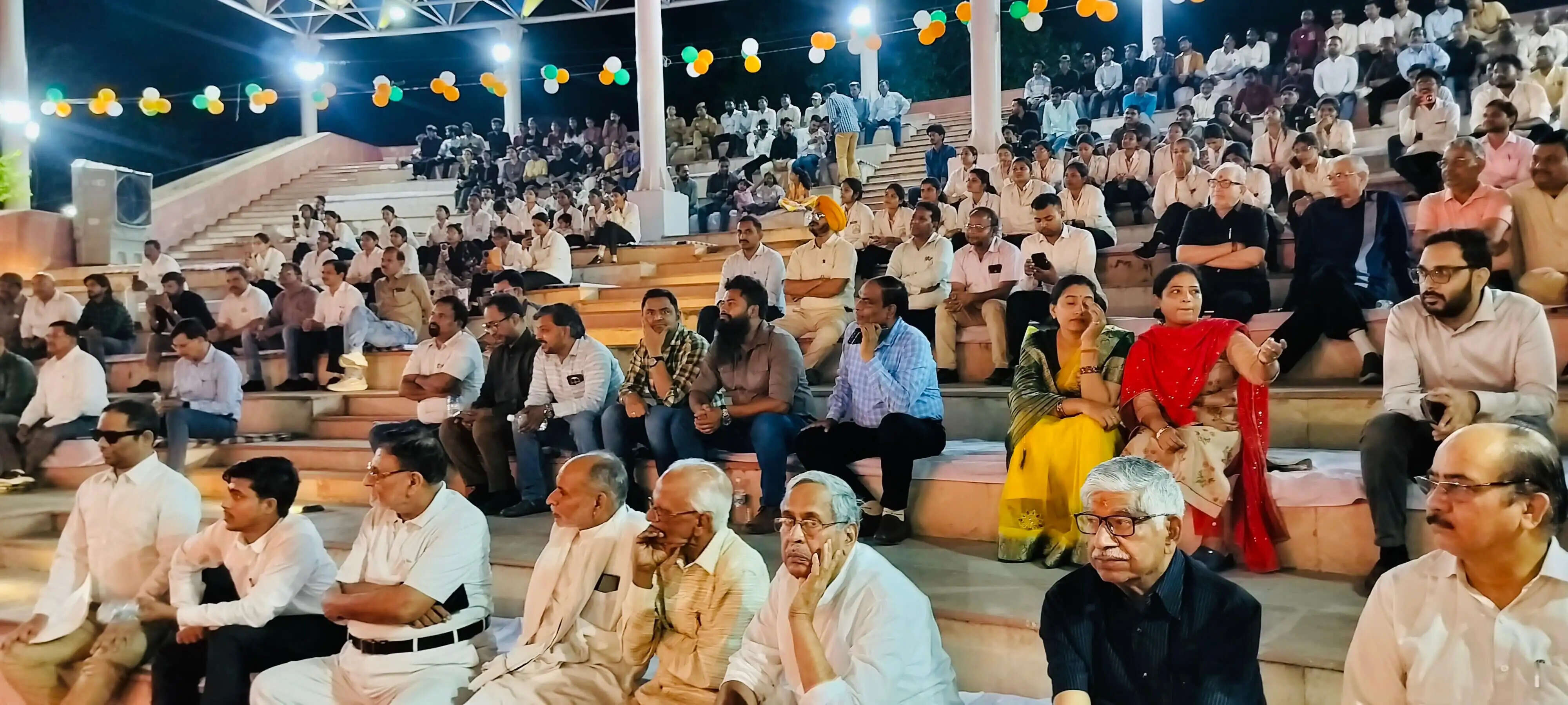 कन्नौज : डिस्कवर योर रूट के तहत आयाेजित हुआ भव्य सांस्कृतिक एवं वैचारिक कार्यक्रम