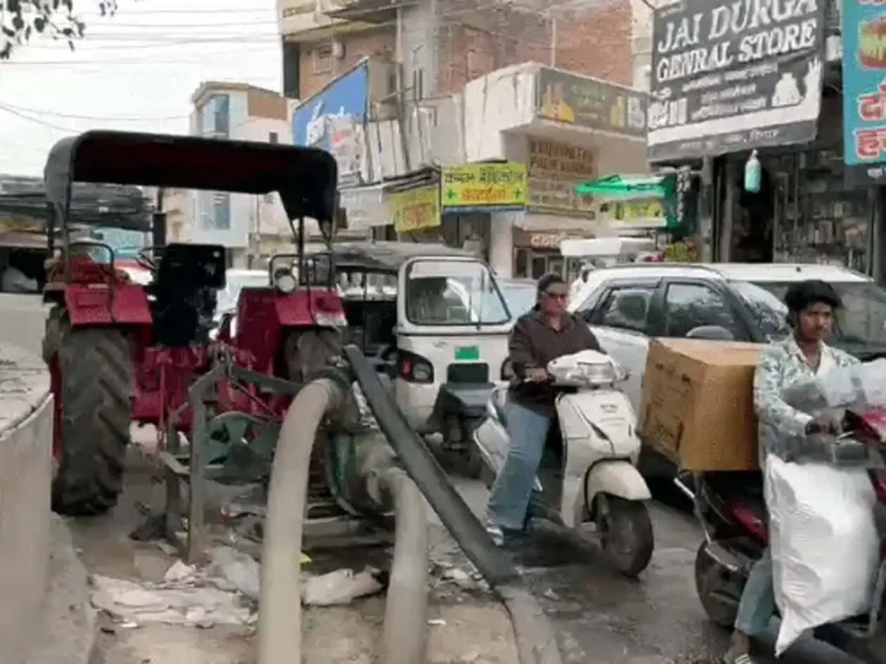 हिसार में सीवर की सफाई करते हुए दम घुटने से मजदूर की मौत