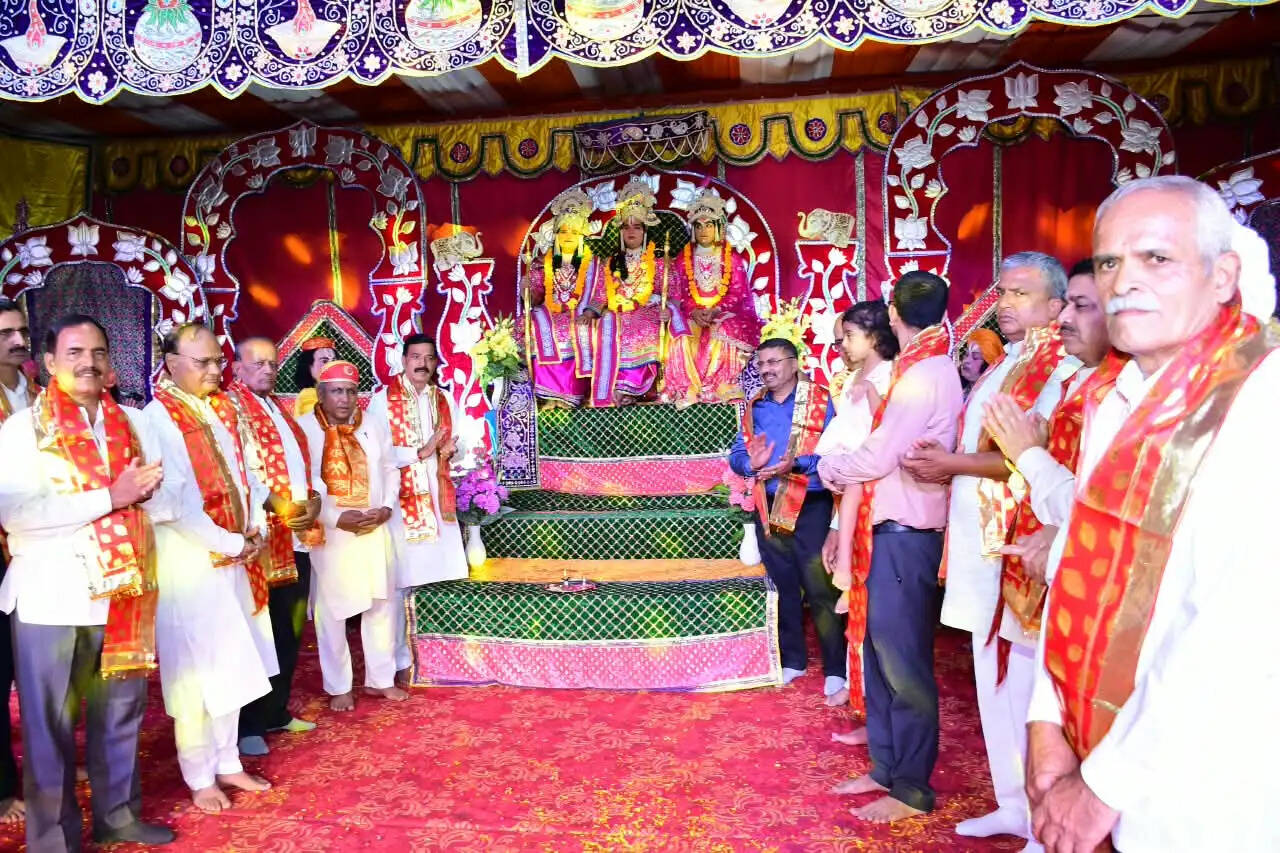 राम-लखन-जानकी के जयकारों से गूंजी मेवाड़ धरा