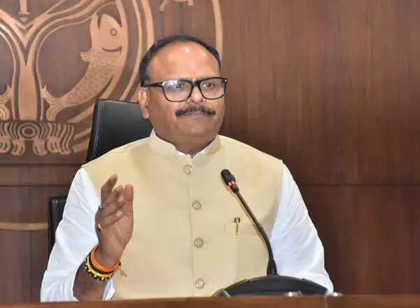 सील अस्पतालों को नए नाम से चलाने और अवैध वसूली के मामले में सख्त हुए उप मुख्यमंत्री ब्रजेश पाठक, एक सप्ताह में मांगी जांच रिपोर्ट