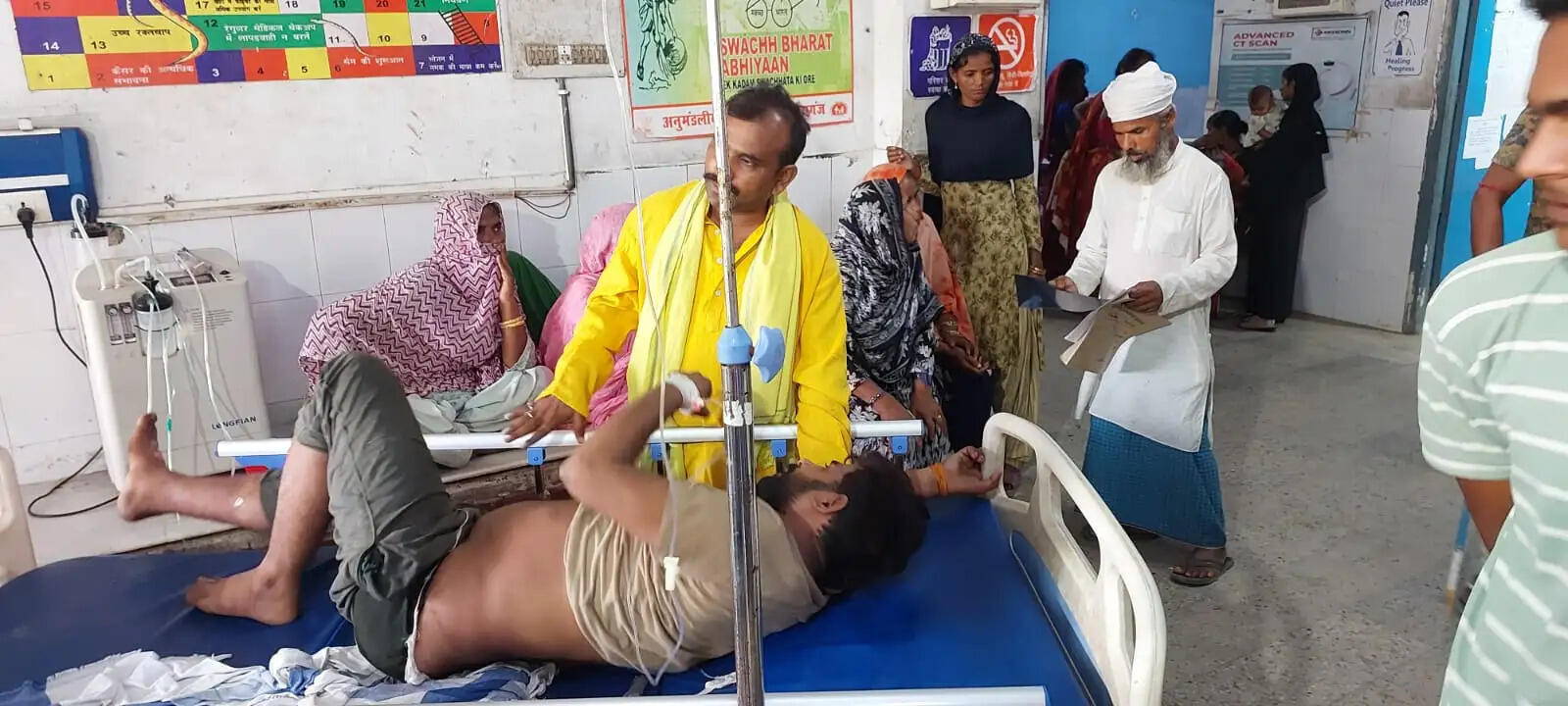 हाइवे पर हाई वोल्टेज तार के चपेट में आने से ट्रक में आया करंट,चालक बुरी तरह घायल