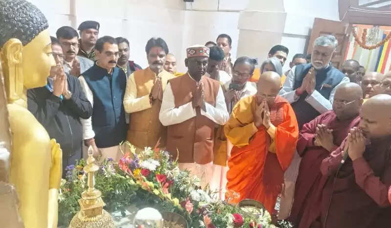 मप्र के सांची में महाबोधि महोत्सव शुरू, बुद्ध के परम शिष्यों सारीपुत्र–महामोदग्लायन की अस्थियों का हुआ विशेष पूजन