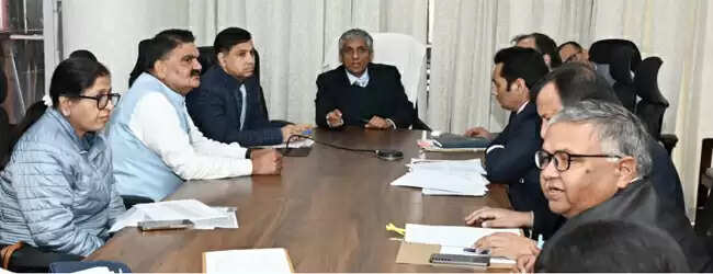 प्रवासी&nbsp;आबादी&nbsp;वाले क्षेत्र में जन्म पंजीकरण करना सुनिश्चित करें अधिकारी : सुधीर राजपाल