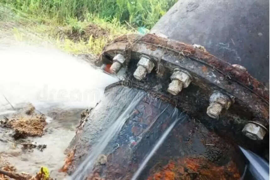 राजगढ़ः पेयजल पाइनलाइन तोड़ने वाले पर लगाया 20 हजार का जुर्माना