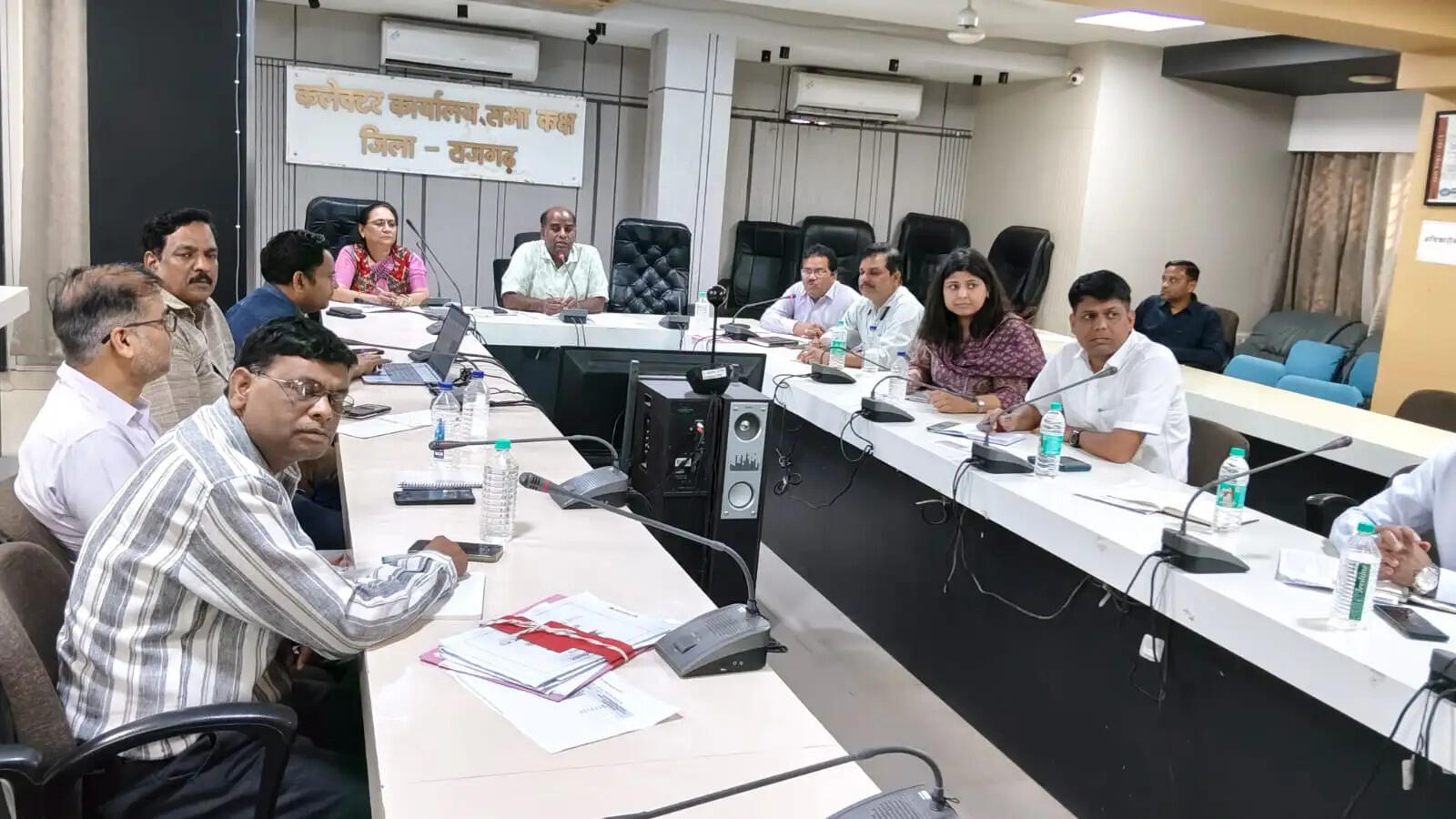 राजगढ़: एचपीवी टीकाकरण अभियान की समीक्षा में कलेक्टर नाराज, अधिकारियों को दिए निर्देश