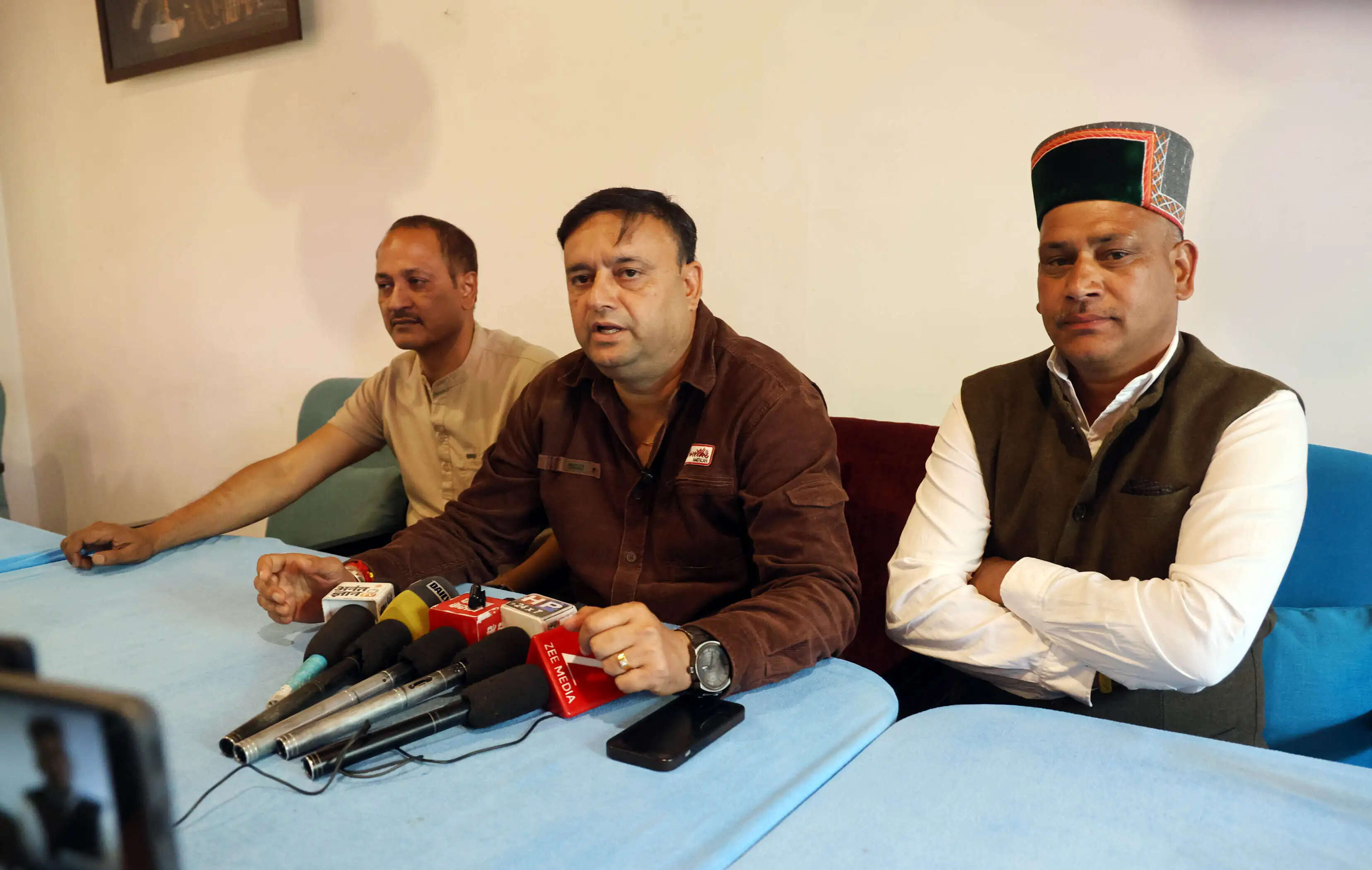 मुख्यमंत्री के खिलाफ अनाप-शनाप बयानबाजी से बाज आए बैंस: संजीव गुलेरिया