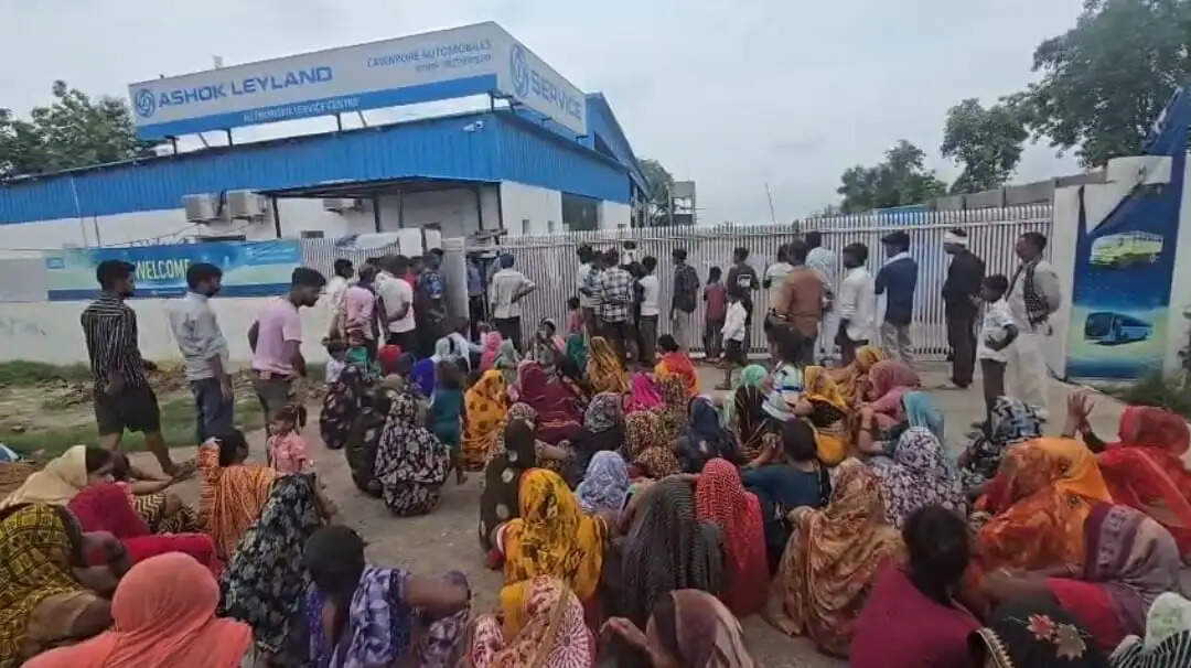 कानपुर देहात : अशोक लीलैंड सर्विस सेंटर निर्माण में करंट से मजदूर की मौत, परिजनों का हंगामा
