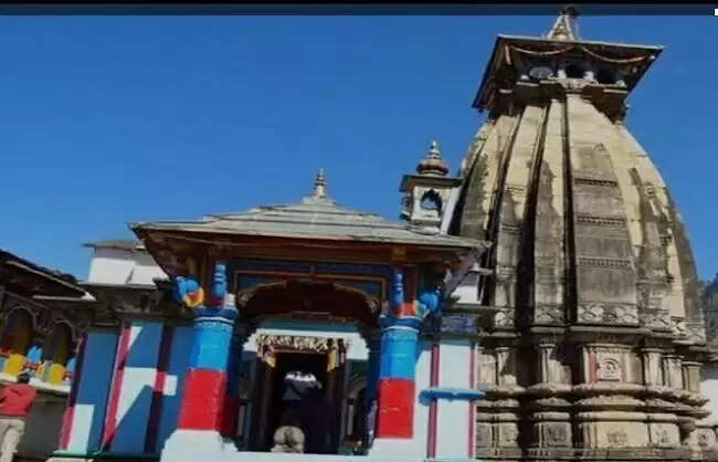 पवित्र धामाें की शीतकालीन गद्दियाें पर अब तक 17349 श्रद्धालुओं ने किये दर्शन