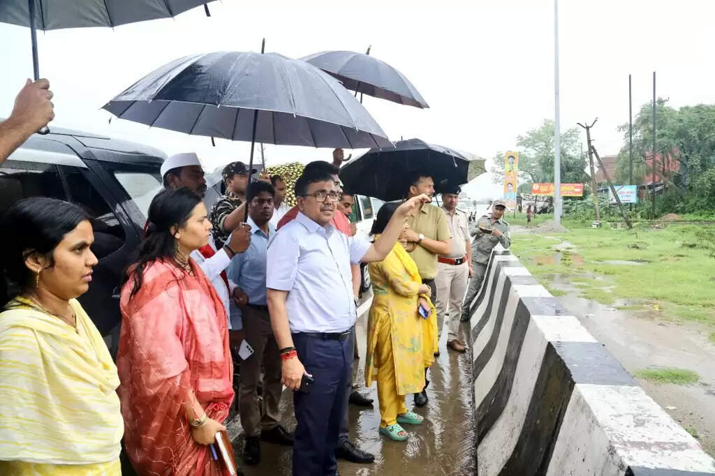 जल जमाव को लेकर उपायुक्त ने किया निरीक्षण