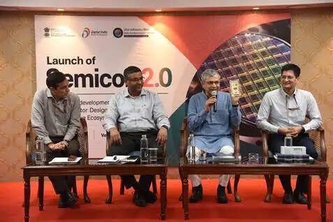 भारत अब सिर्फ चिप बनाने तक सीमित नहीं, पूरी सप्लाई चेन विकसित करने पर जोर : वैष्णव