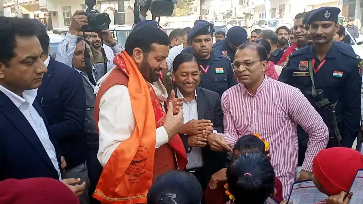 हिसार : अखिल भारतीय ग्राहक पंचायत ने मुख्यमंत्री को सौंपा ज्ञापन