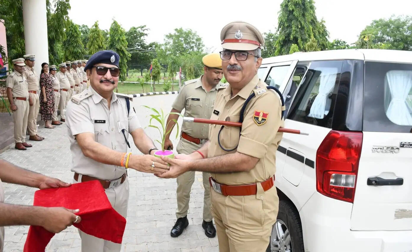 आईपीएस रेवंत दान ने संभाली एसडीआरएफ की कमान: गाडोता मुख्यालय का किया निरीक्षण