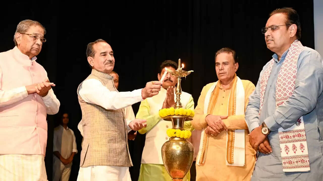 आपातकाल में भारत माता की जय बोलने वालों को भी जेल में बंद किया : मदन राठौड़