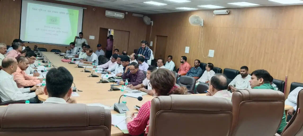 महोबा में रोपित हाेंगे 77 लाख पौधे, कृषि विभाग तैयार करेगा विशिष्ट वन