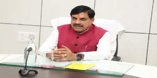 मप्रः विपरीत परिस्थितियों में भी शिक्षा की अलख जगाने वाले 31 शिक्षकों का हुआ सम्मान