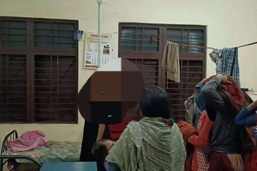 धार : बाग में कस्तूरबा गांधी छात्रावास में 11वीं की छात्रा ने की आत्महत्या