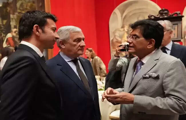 पीयूष गोयल ने मिलान में इतालवी व्यापार जगत के नेताओं से मुलाकात की