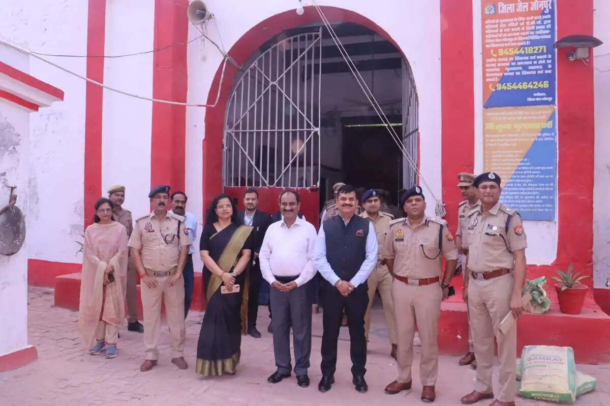 कारागार में निरुद्ध सभी बंदियों को पारदर्शिता के साथ उपलब्ध कराई जाएं निर्धारित सुविधाएं : जिला जज