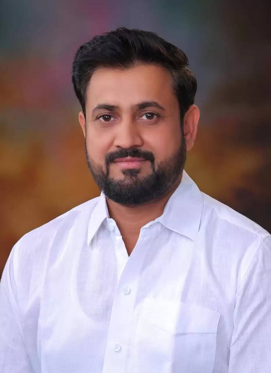 जगत सिंह नेगी की भाषा शर्मनाक, राजनीतिक अशिष्टता पर उतार: अजय ठाकुर