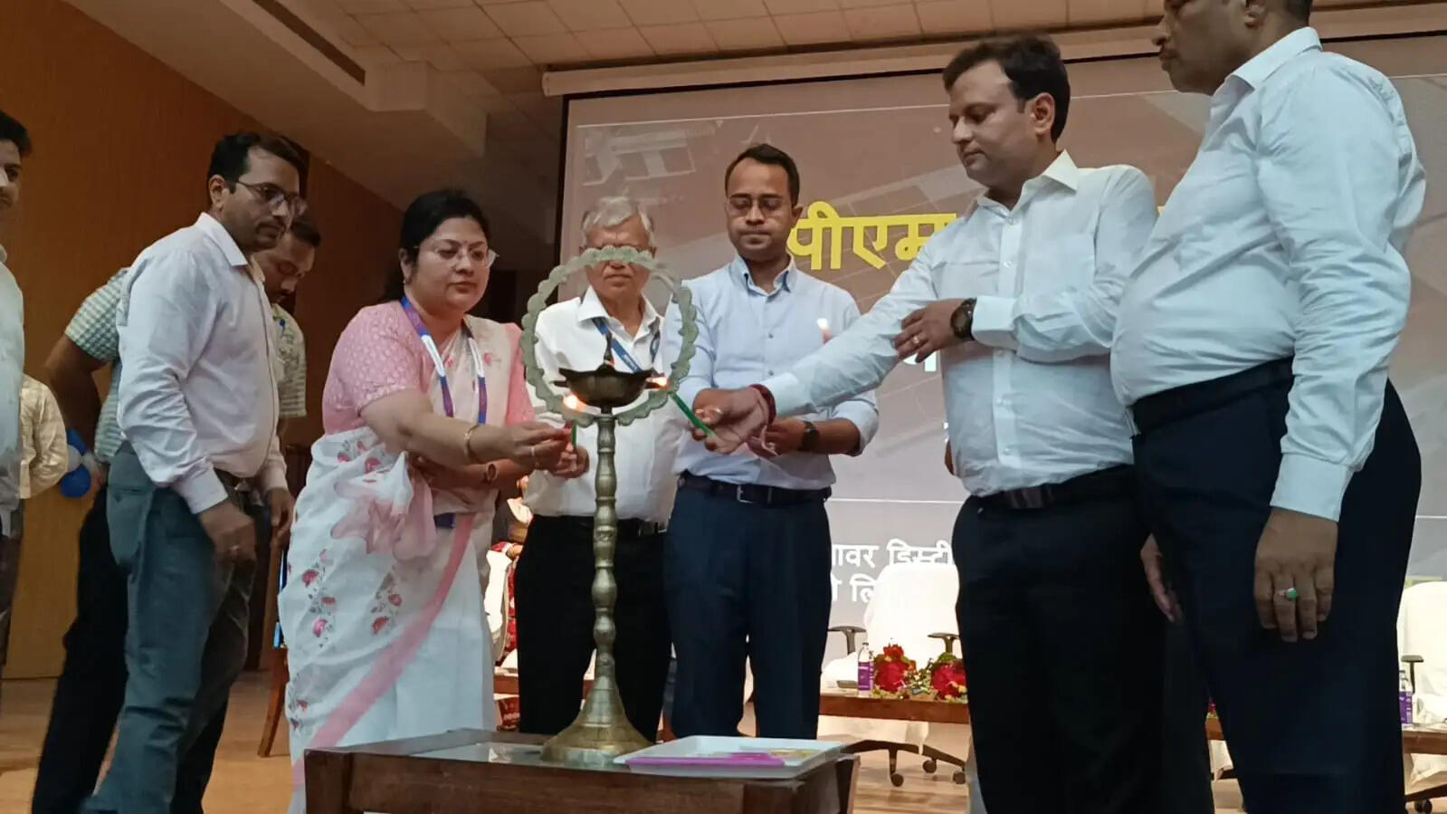 पीएम सूर्य घर योजना से घटेगा बिजली खर्च: जिलाधिकारी सारण