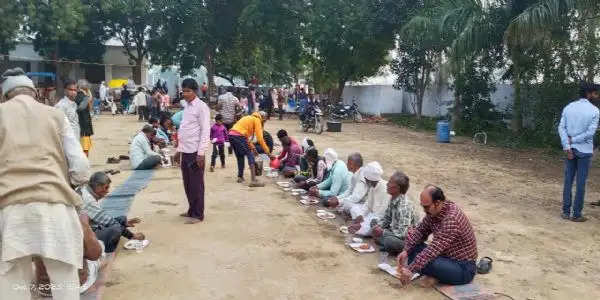 कबीर विराट सुखद सत्संग समारोह के अंतिम दिन हुआ भंडारे का आयोजन