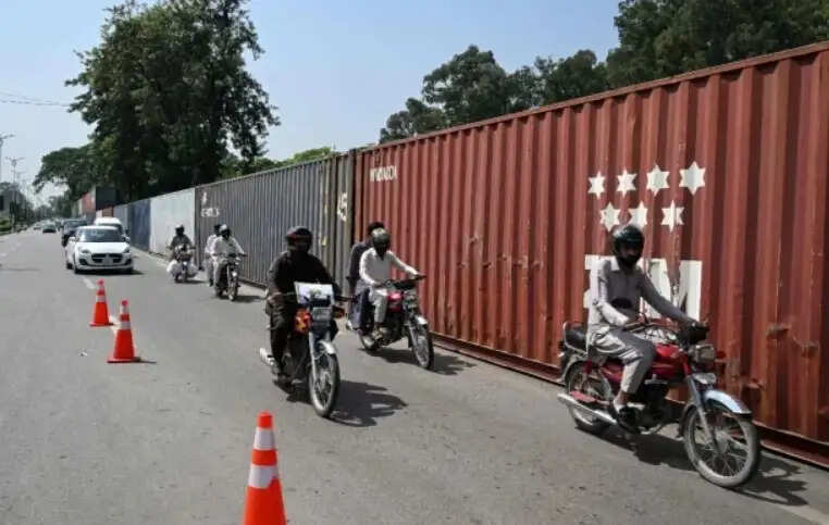 पाकिस्तान में पीटीआई के 27 सितंबर के मार्च से डरी सरकार, इस्लामाबाद को बदला जा रहा है छावनी में