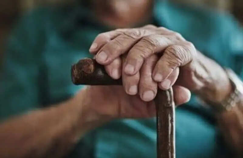 मप्रः अंतरराष्ट्रीय वृद्धजन दिवस आज, 100 वर्ष या अधिक आयु के वरिष्ठजन ‘शतायु सम्मान’ से होंगे सम्मानित