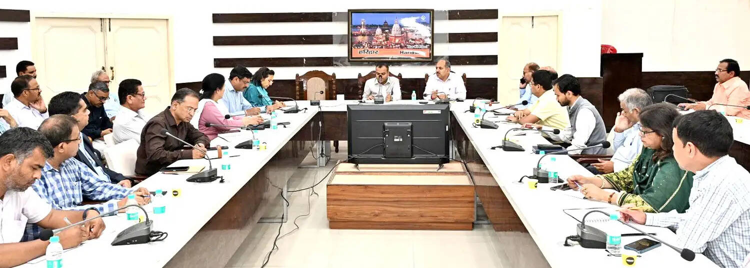चारधाम यात्रा से पहले हरिद्वार में 1 अप्रैल से वृहद स्वच्छता अभियान, 37 विभागों के नोडल अधिकारी नामित