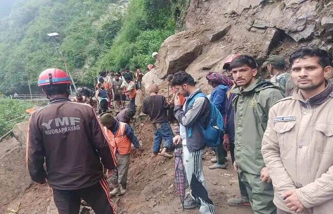 उत्तराखंड में भारी बारिश का अलर्ट, केदारनाथ पैदल मार्ग पर आवाजाही बहाल