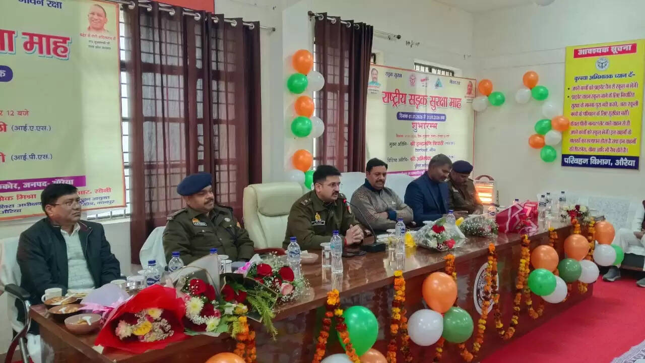 सड़क सुरक्षा माह प्रारंभ, डीएम ने की यातायात नियमों के पालन की अपील