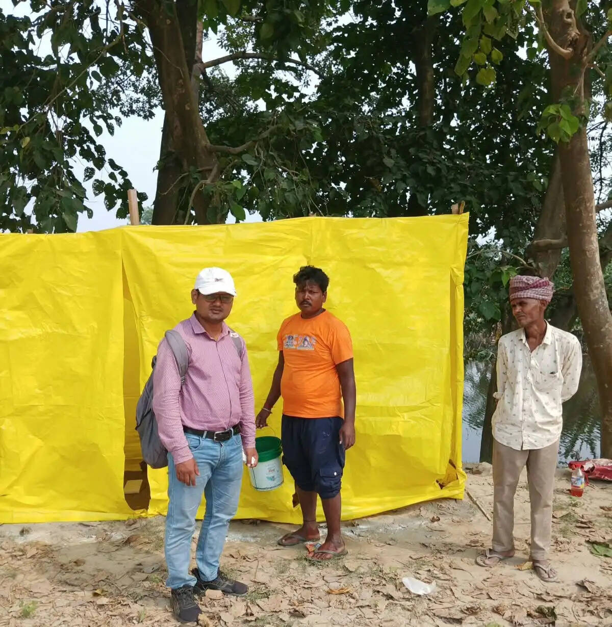 बाढ़ प्रभावित क्षेत्रों में स्वच्छ पेयजल और शौचालय व्यवस्था दुरुस्त करने का कार्य तेज