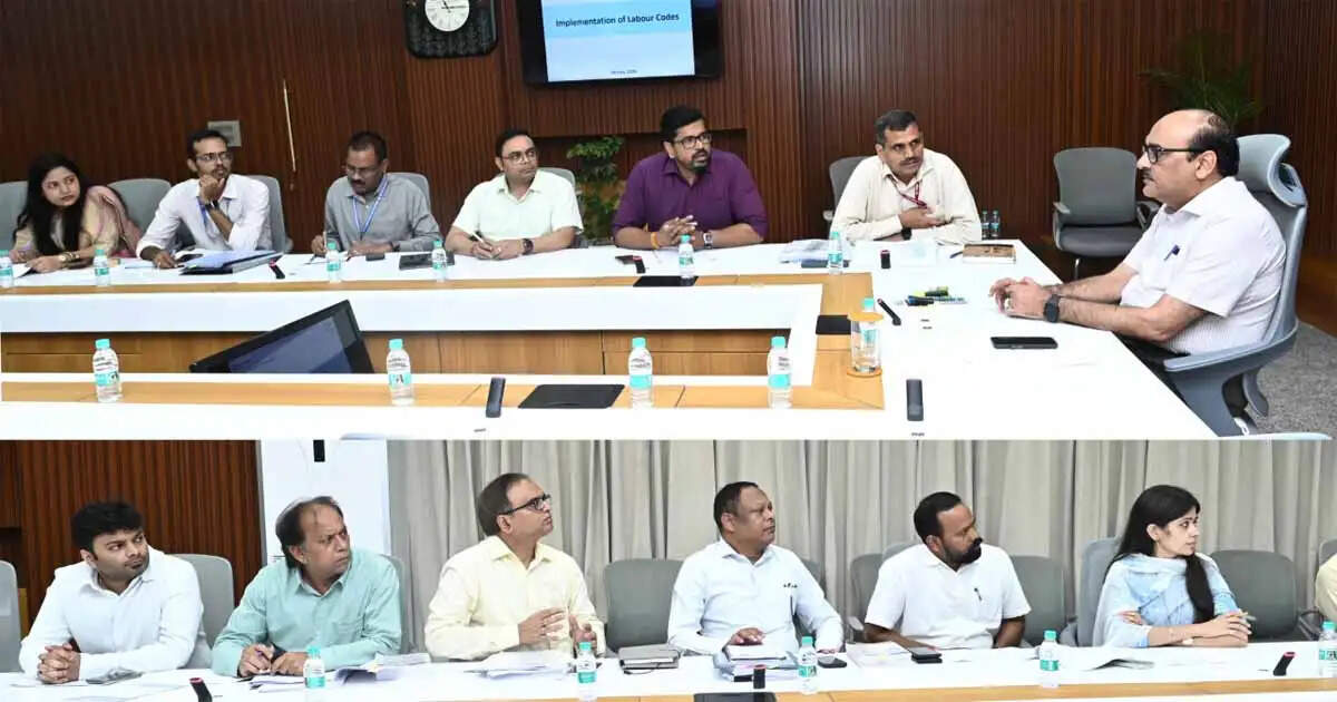 रायपुर : छत्तीसगढ़ राज्य श्रम संहिता नियमों संबंधी बैठक सम्पन्न