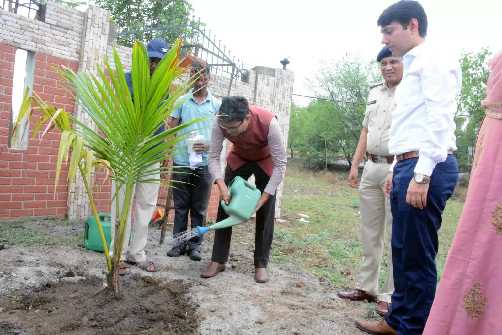 जांजगीर: वित्तमंत्री ओपी चौधरी ने जिलास्तरीय अधिकारियों की समीक्षा बैठक ली