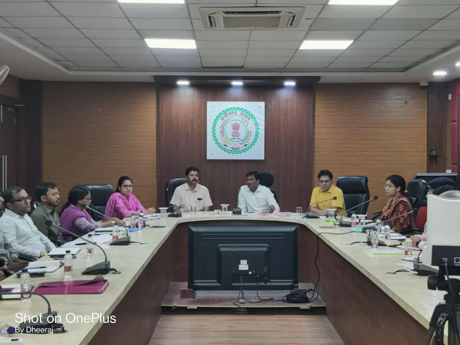 सूरजपुर : कानून व्यवस्था को सुदृढ़ करने कलेक्टर और एसएसपी ने&nbsp;ली बैठक