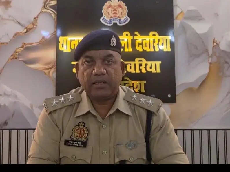 देवरिया : गायत्री मंदिर के पास पोखरे में नहाते समय युवक डूबा, तलाश जारी