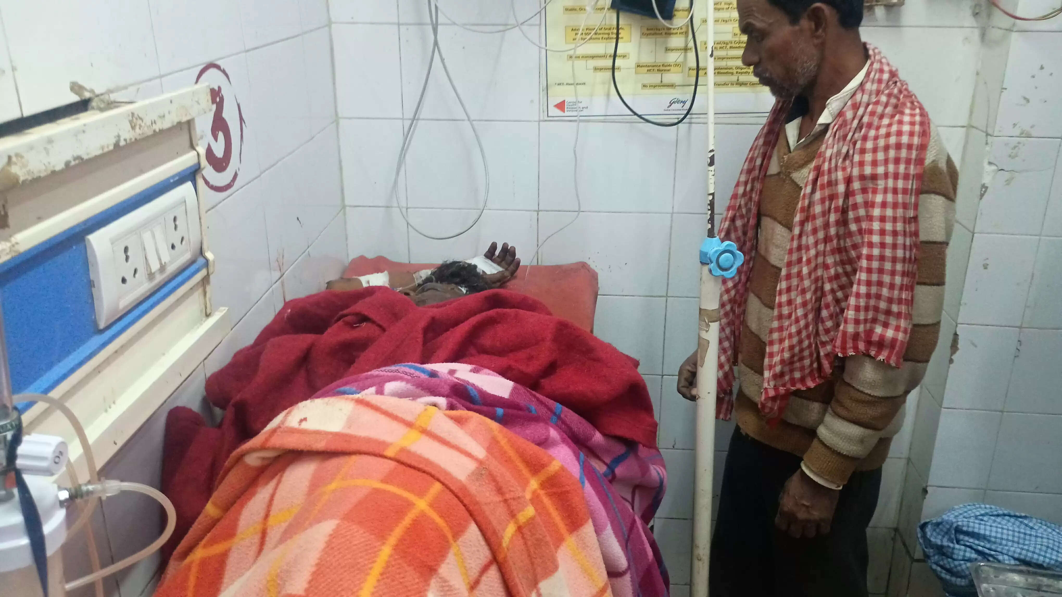 घरेलू सिलेंडर ब्लास्ट से एक ही परिवार के चार घायल,एक ट्रामा सेंटर रेफर