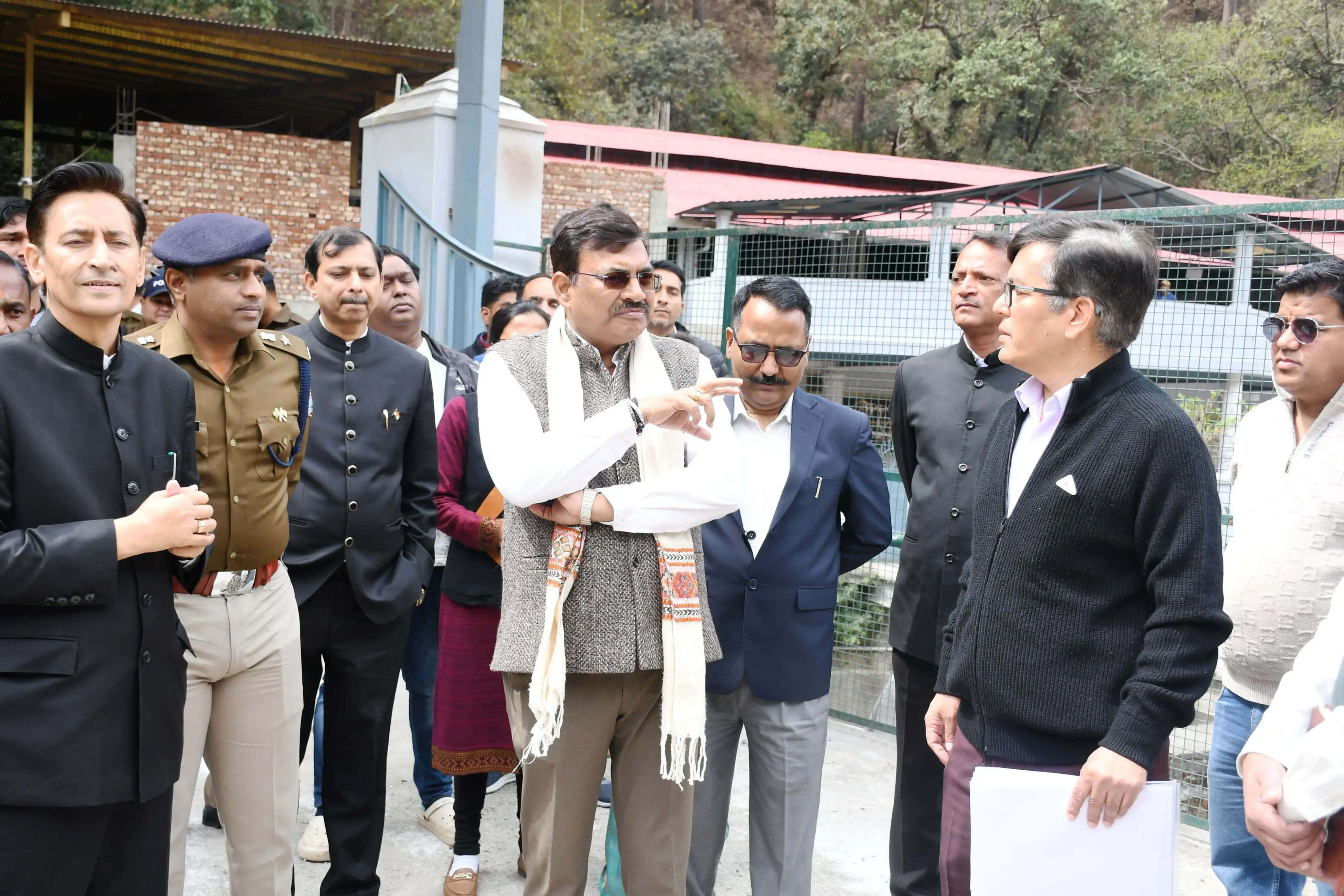 मुख्य सचिव ने कैंचीधाम व भवाली-रातिघाट बाईपास का किया निरीक्षण, जून से पहले संचालन के निर्देश