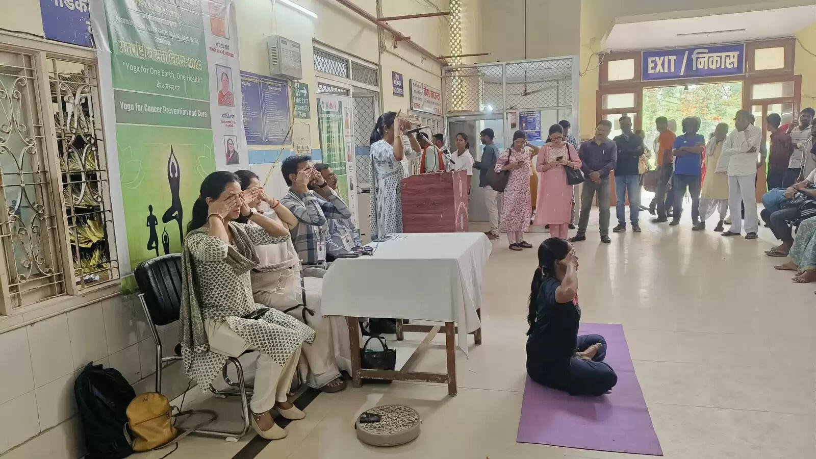 कैंसर जैसी जटिल बीमारियों से लड़ने की ताक़त देता है योग: प्रो पूनम टंडन