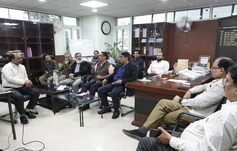 मप्र राज्य निर्वाचन आयोग की टीम ने किया बिहार राज्य निर्वाचन आयोग के नवाचारों का अध्ययन