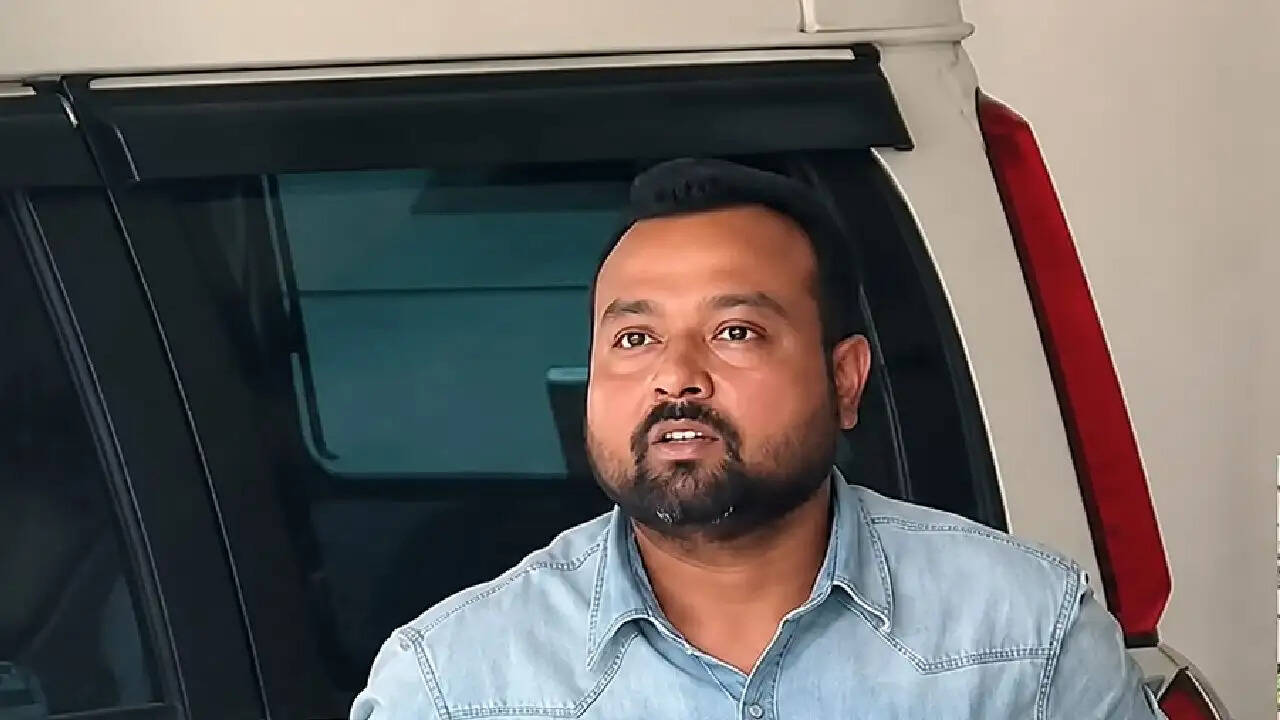 काेर्ट का रक्षाकवच हटते ही तृणमूल सांसद अभिषेक के सहायक सुमित राय गिरफ्तार