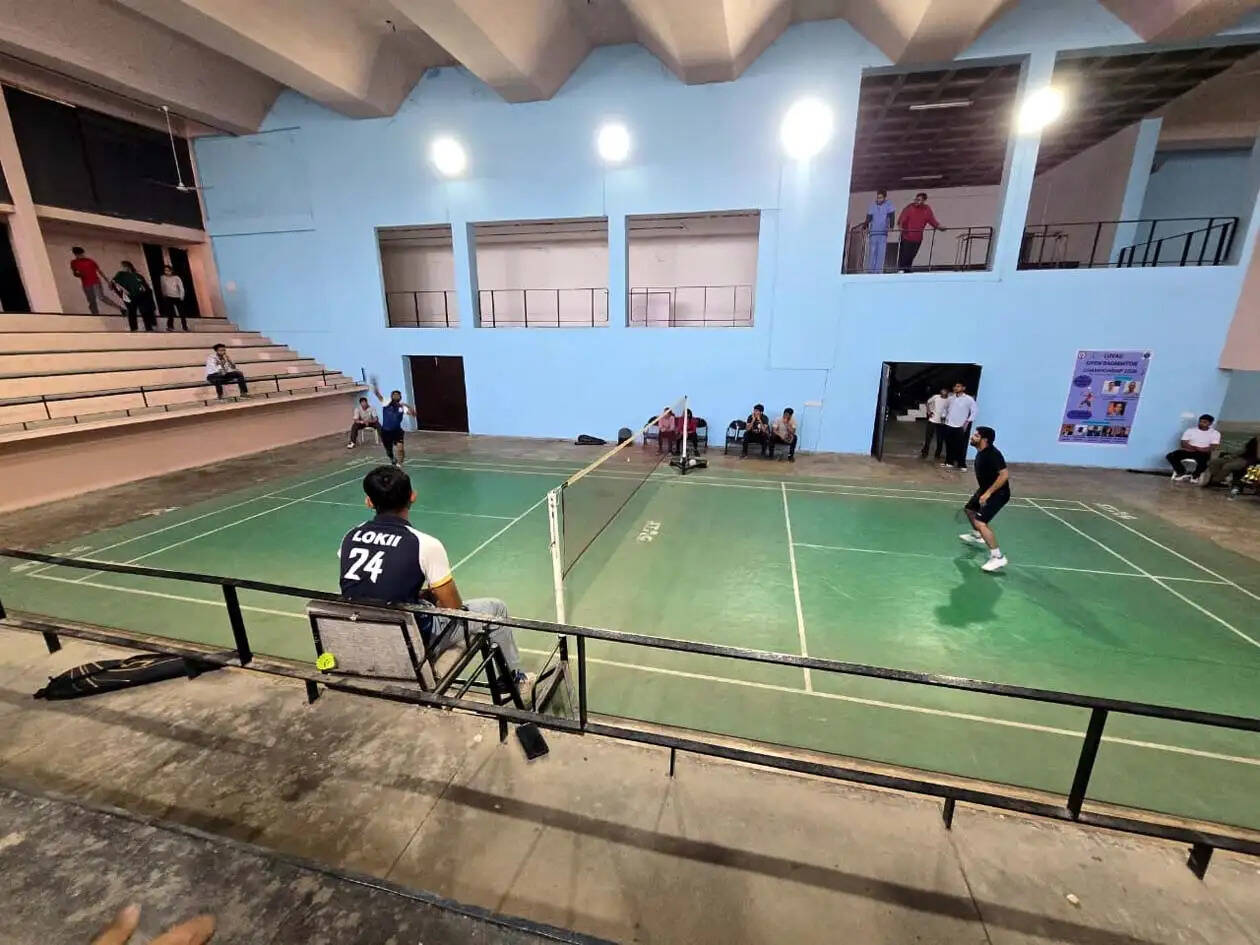 हिसार : खेल के मैदान में कड़ी मेहनत करके राज्य व देश का नाम रोशन करें : डॉ. रवि कुमार