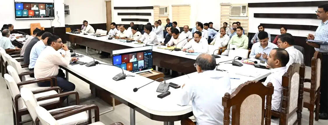 कांवड़ मेले की तैयारियों में आई तेजी, डीएम ने सभी विभागों को समय पर काम पूरा करने के दिए निर्देश