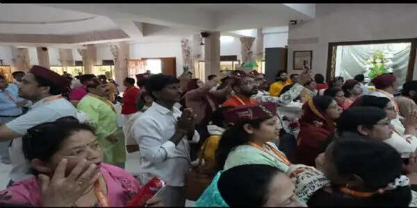सोमनाथ स्वाभिमान पर्व यात्रा से लौटा विशेष दल, पहुंचा उत्तराखंड