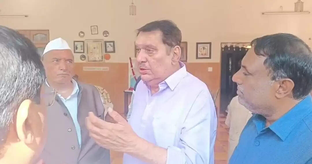 कांग्रेस के वरिष्ठ नेता श्रीप्रकाश जायसवाल का निधन, नेताओं व कलाकारों ने दी श्रद्धांजलि